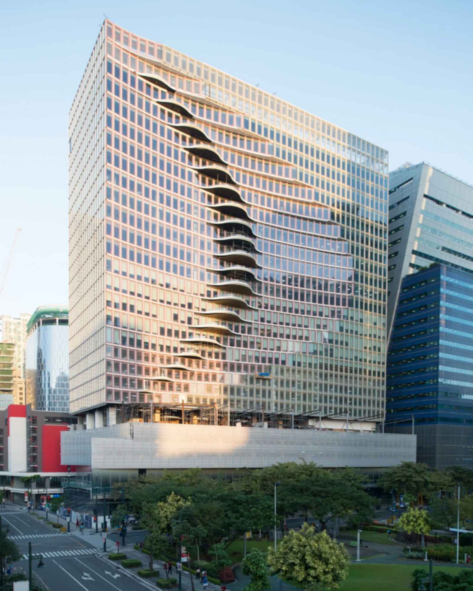 City Center Tower - Exterior