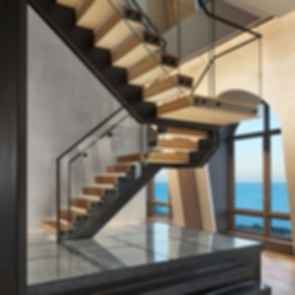 Lakeview Penthouse - Stairs