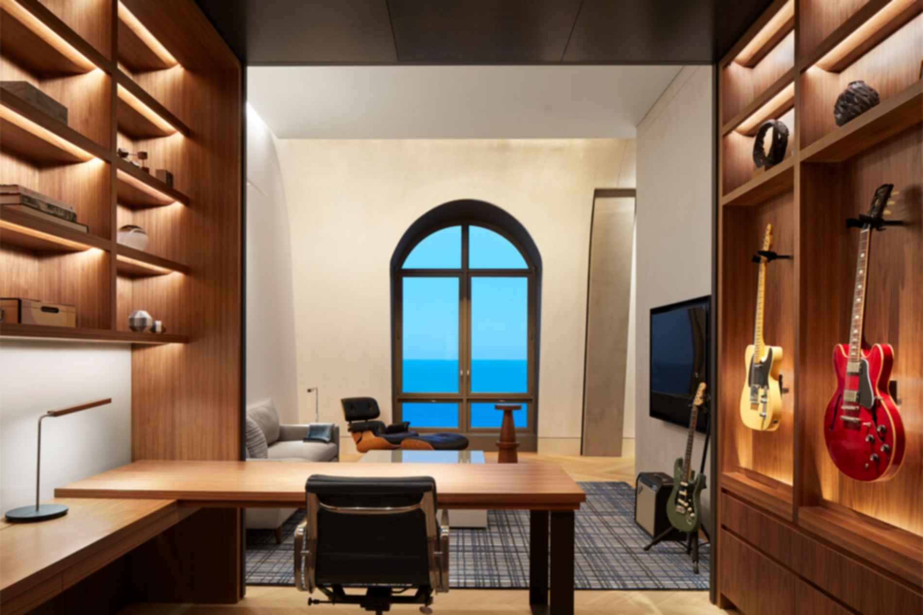 Lakeview Penthouse - Office