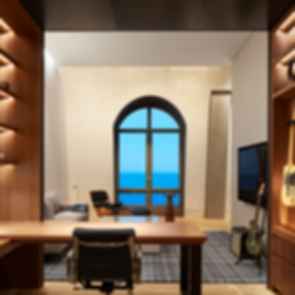 Lakeview Penthouse - Office