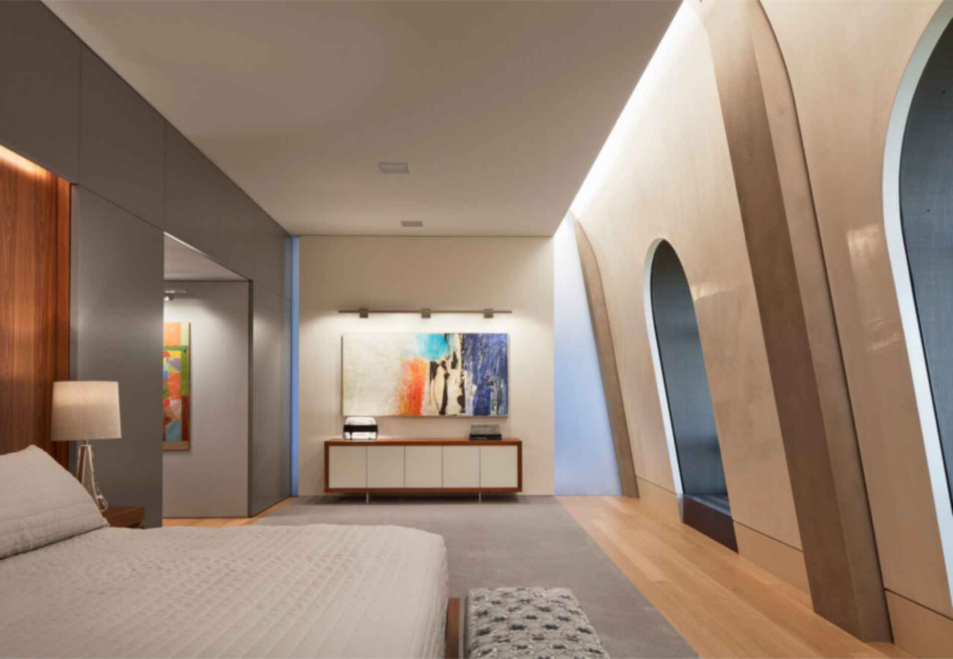 Lakeview Penthouse - Bedroom