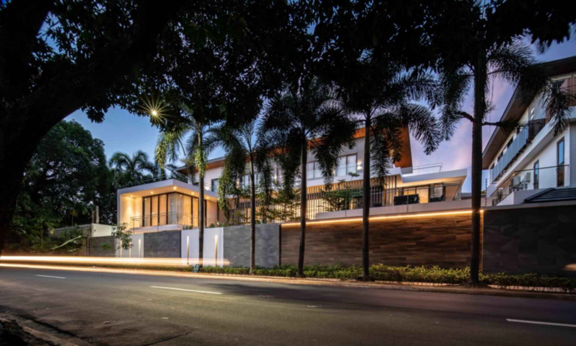 Broadway Residence - Exterior