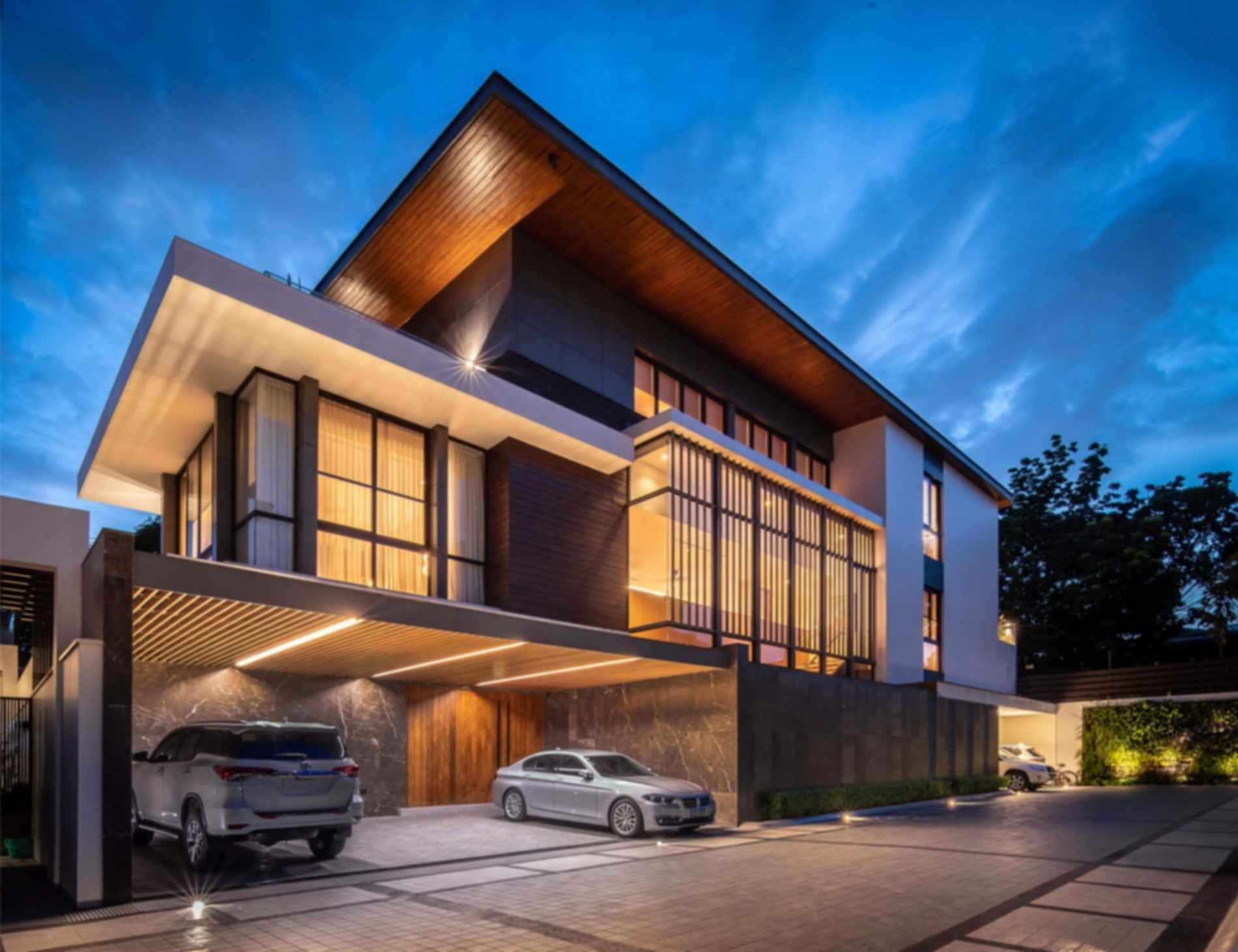 Broadway Residence - Entrance