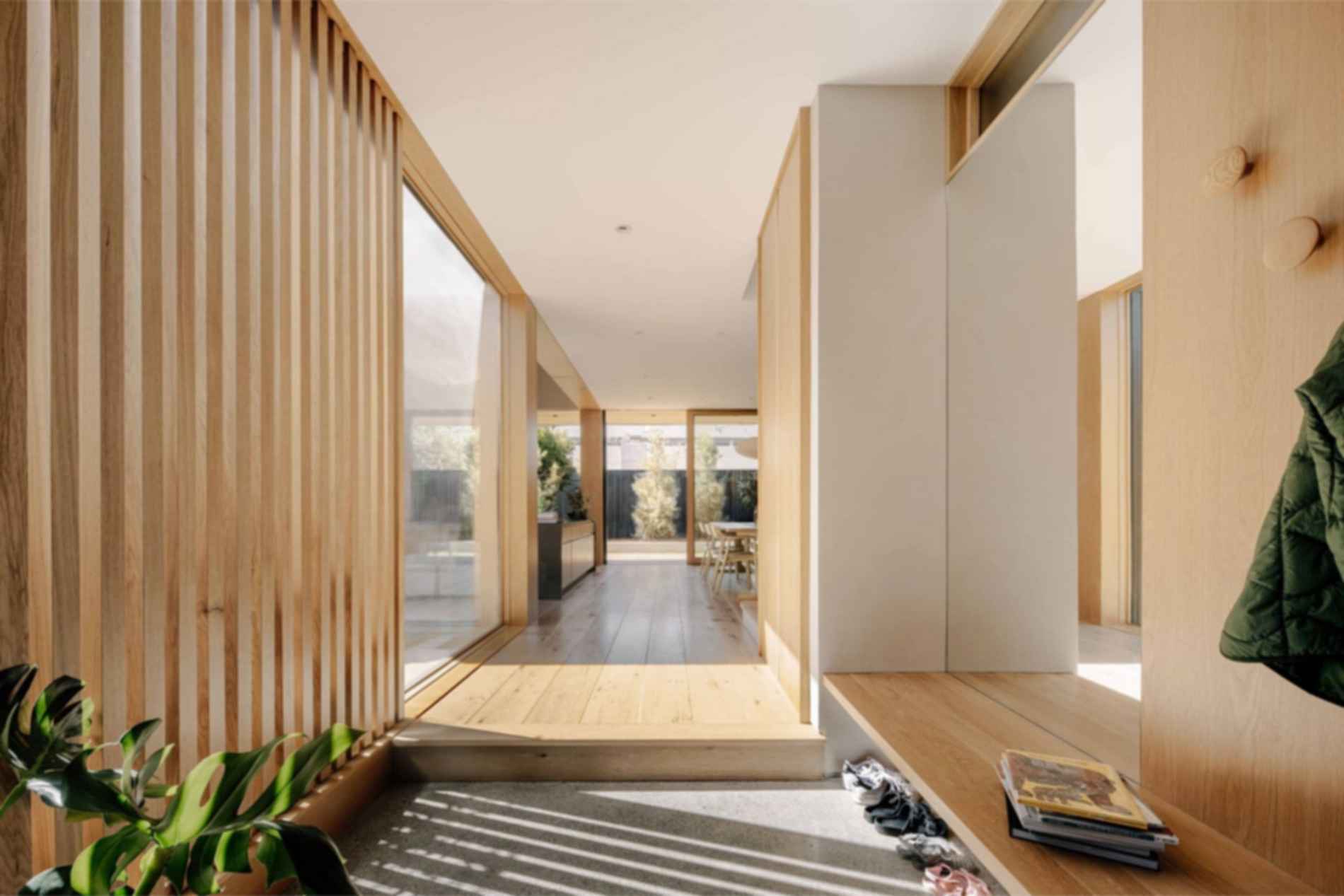 Cupertino Courtyard House - Interior