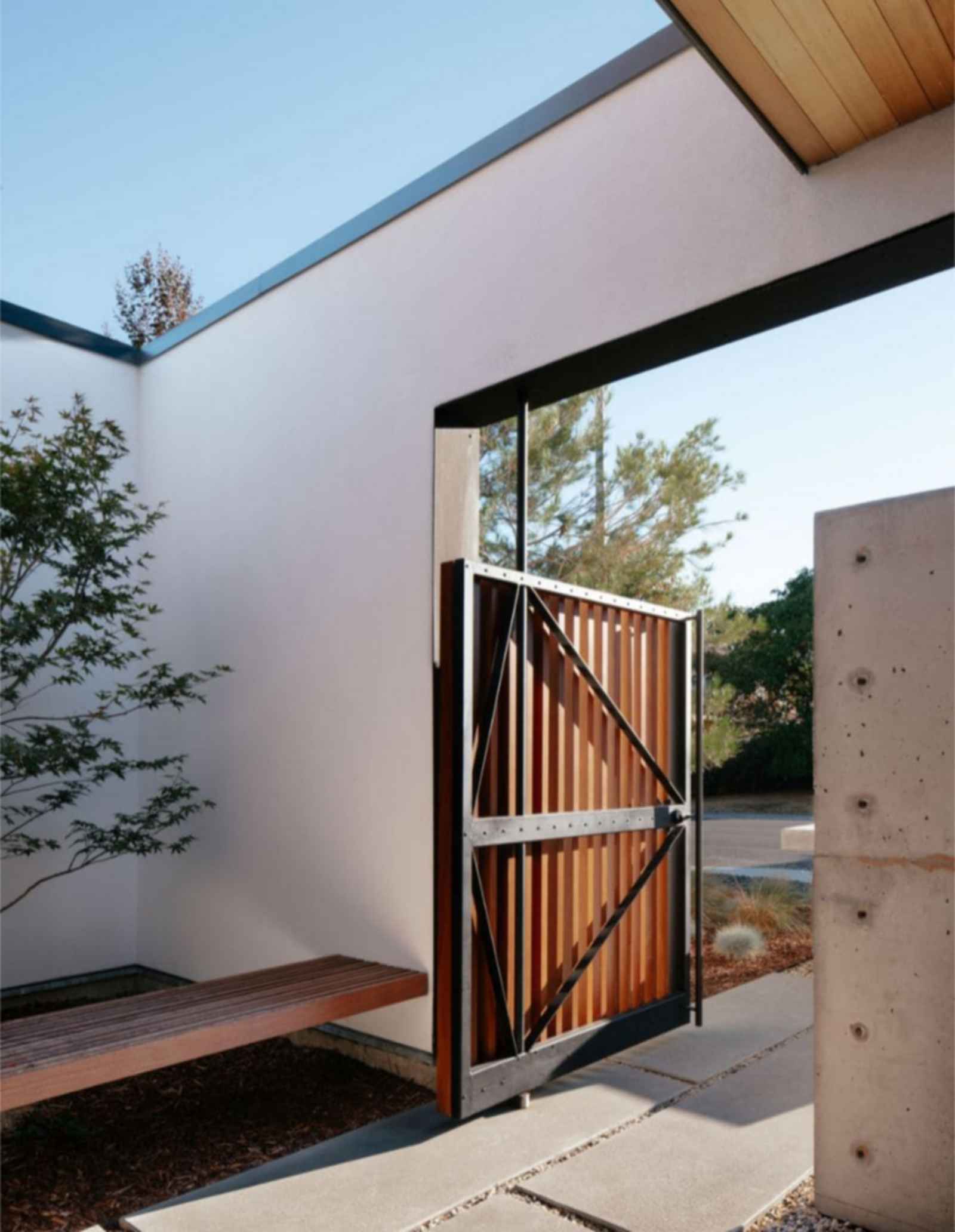 Cupertino Courtyard House - Entrance