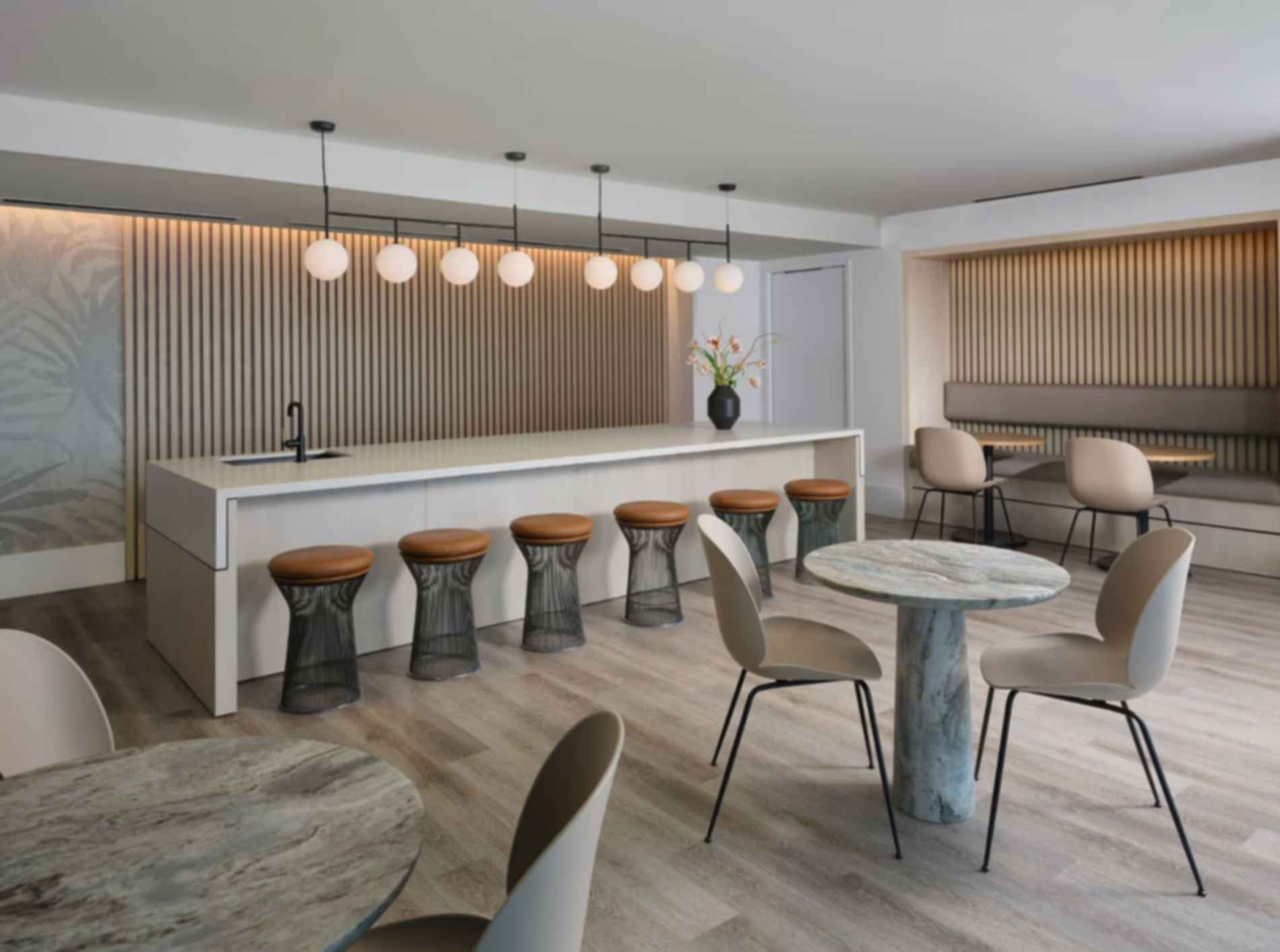 Realm Condominiums - Lounge