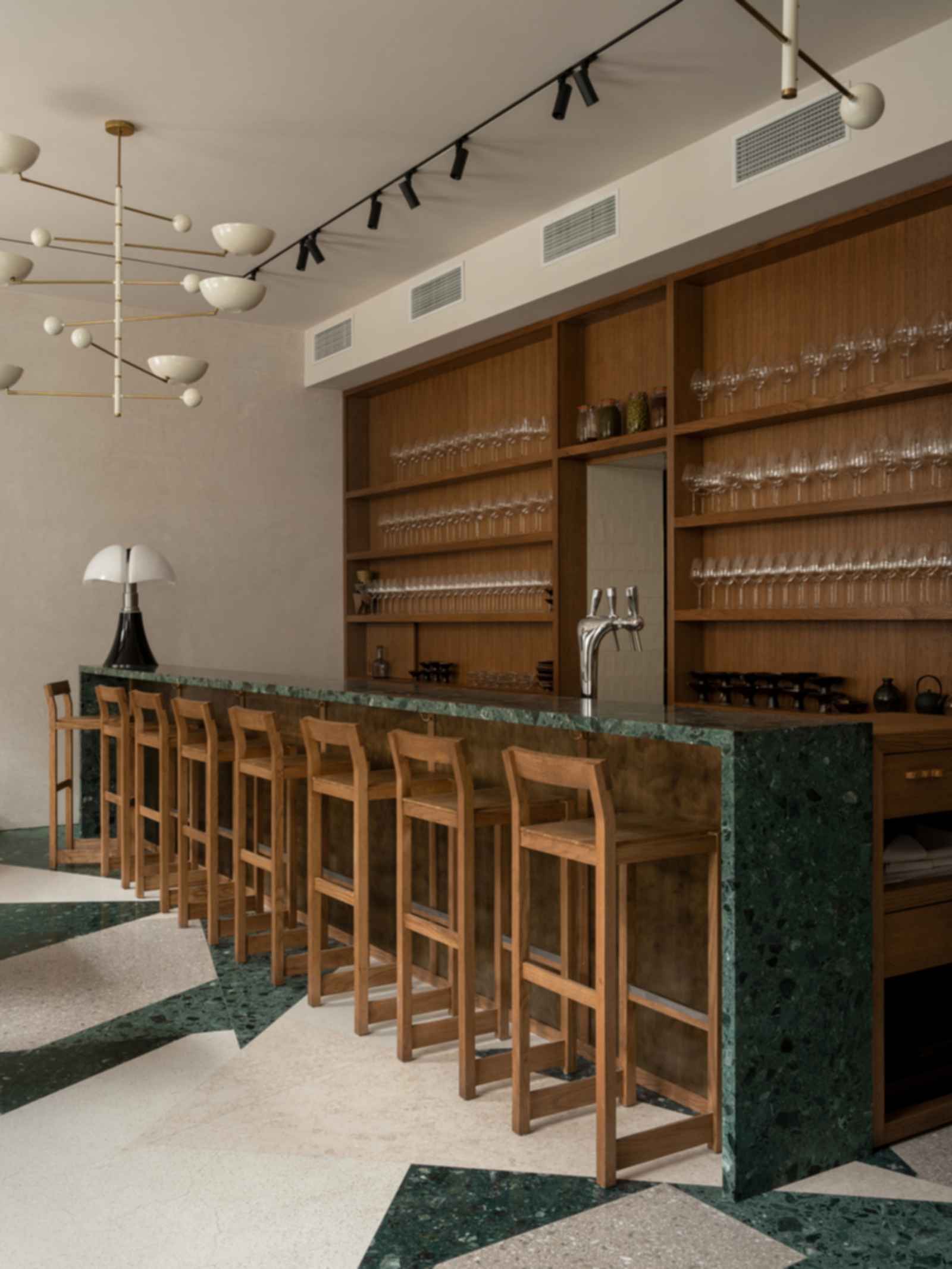 Persona Restaurant - Bar