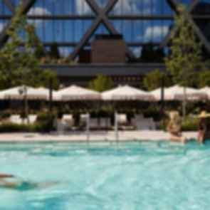 FORTH Hotel - Poolside