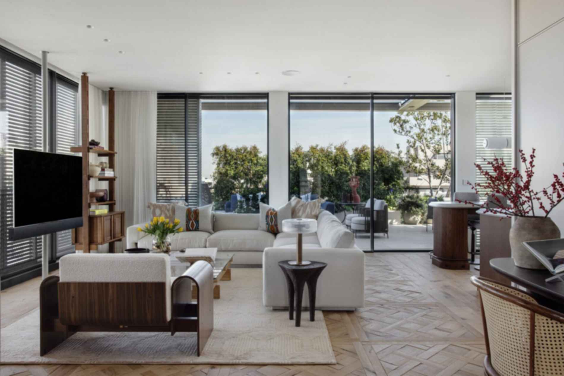 Duplex Apartment 070 - Living Room