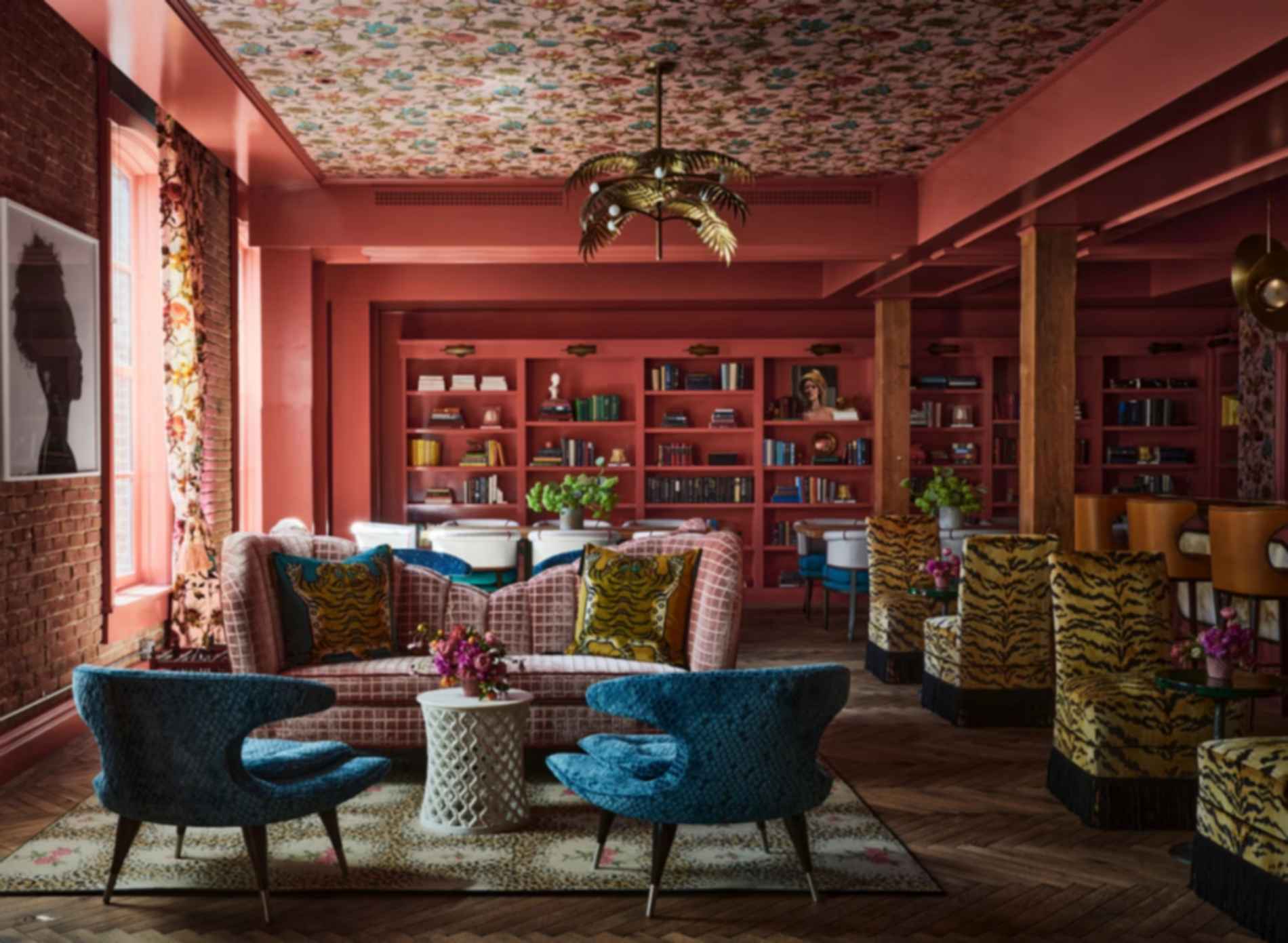 The Battery - Pink Lounge The Battery - Pink Lounge
