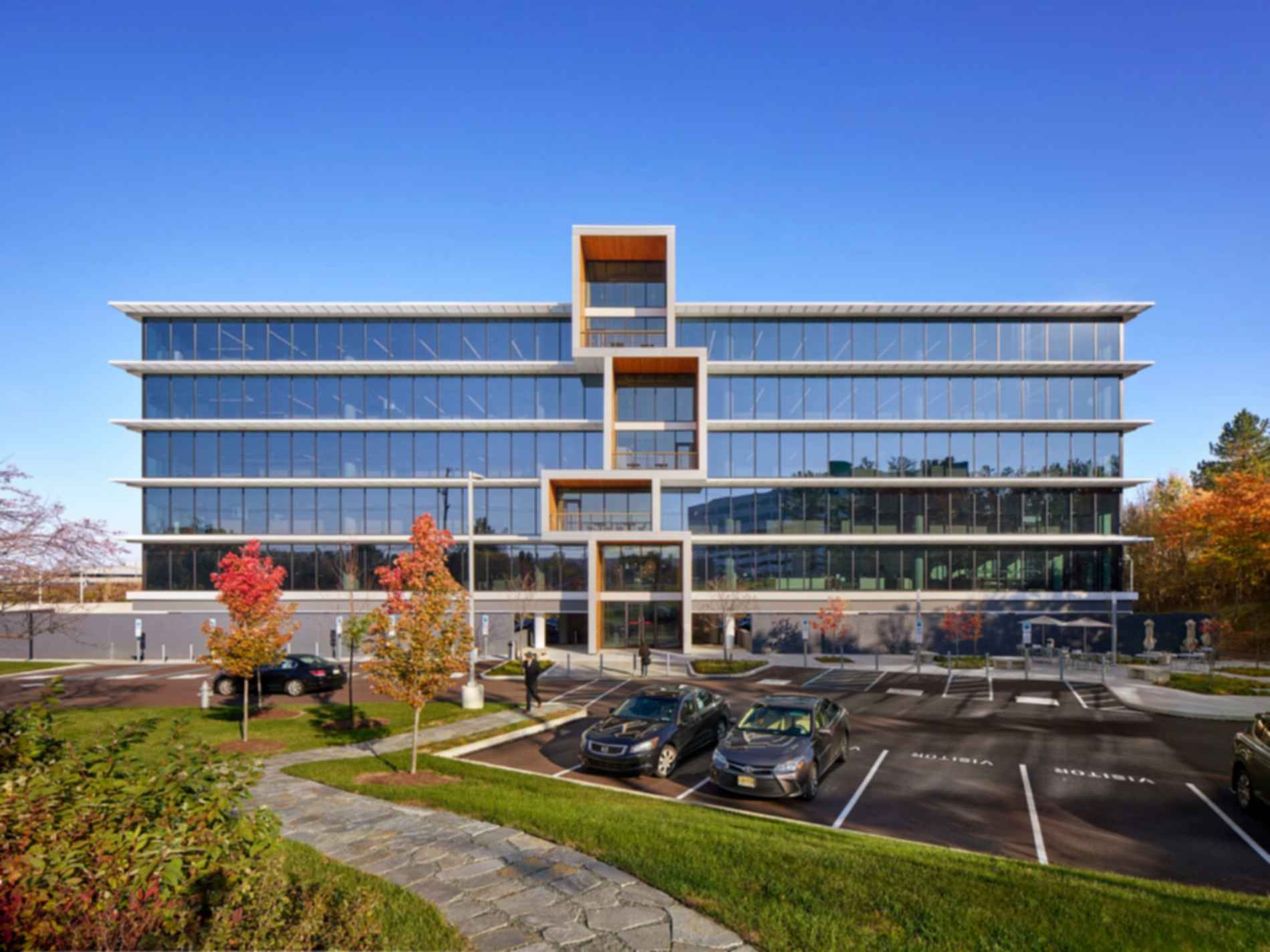 500 North Gulph Road - Exterior