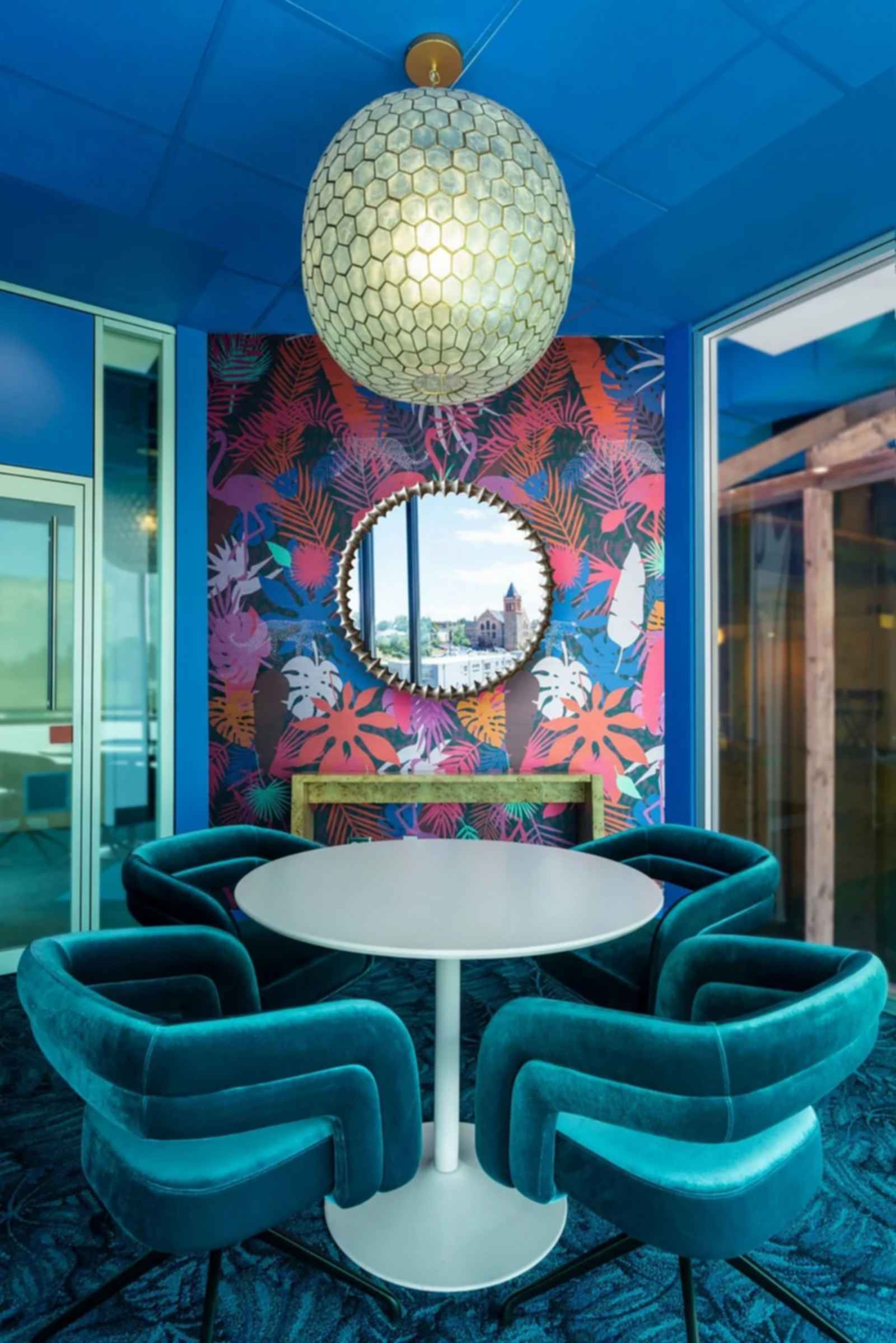 Shinesty Headquarters - Meeting Room