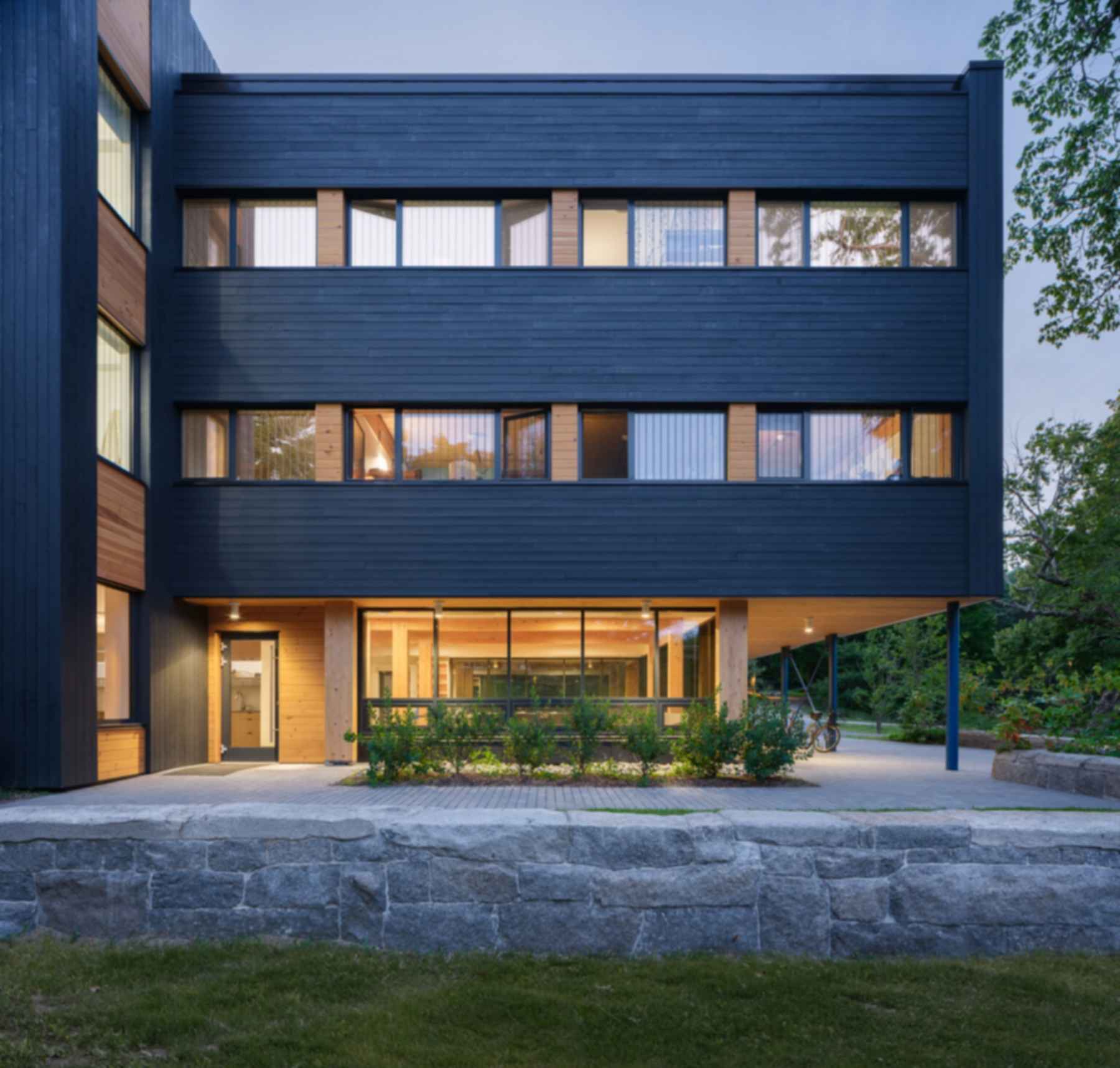 Massivhaus Student Housing - Entrance