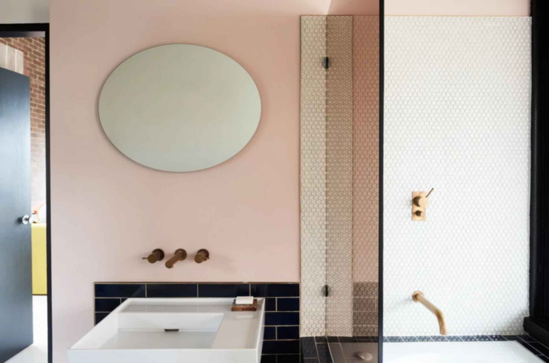 Polychrome House - Bathroom