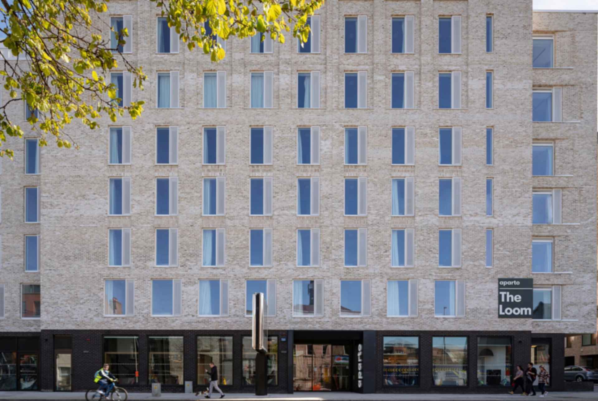 The Loom - Façade