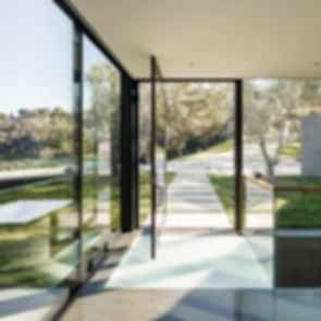 Oak Pass House - Entrance