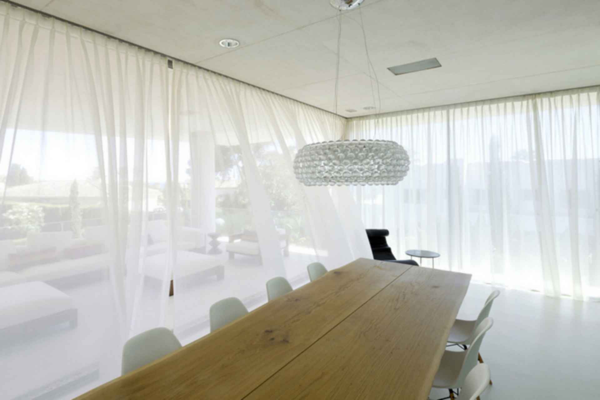 Jellyfish House - Dining Area