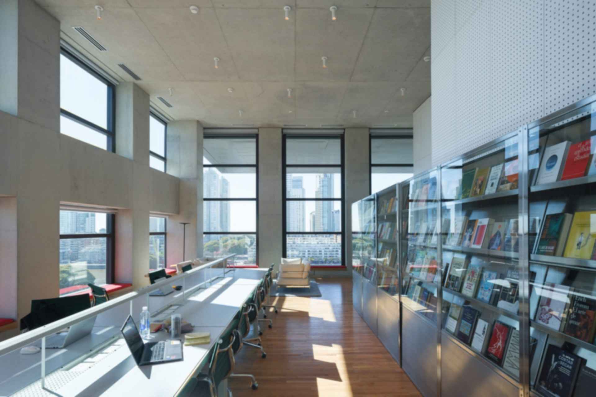 Huergo 475 - Library