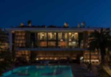 Onuki Athens - Poolside