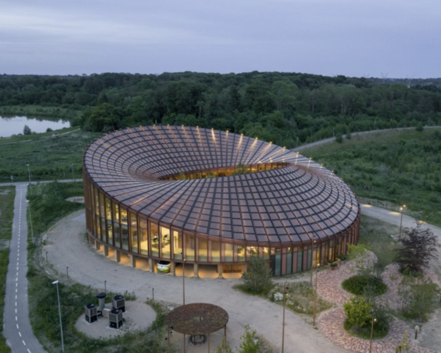 Dymak HQ