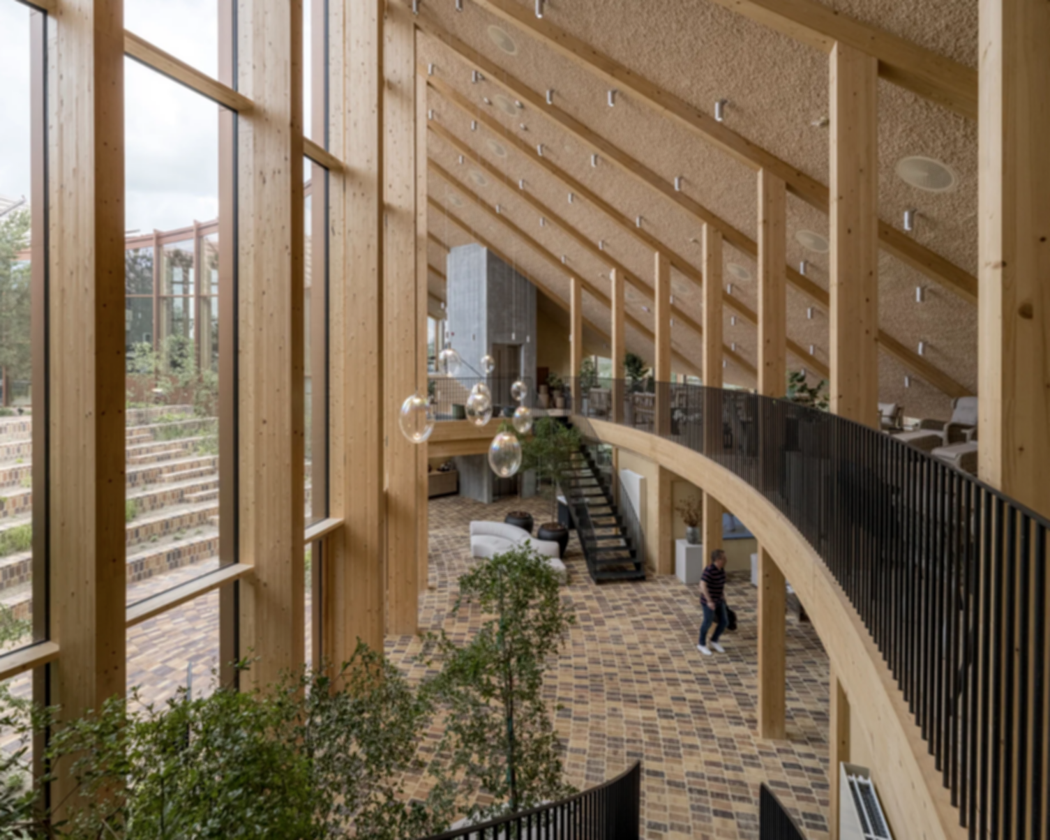 Dymak HQ - Lobby