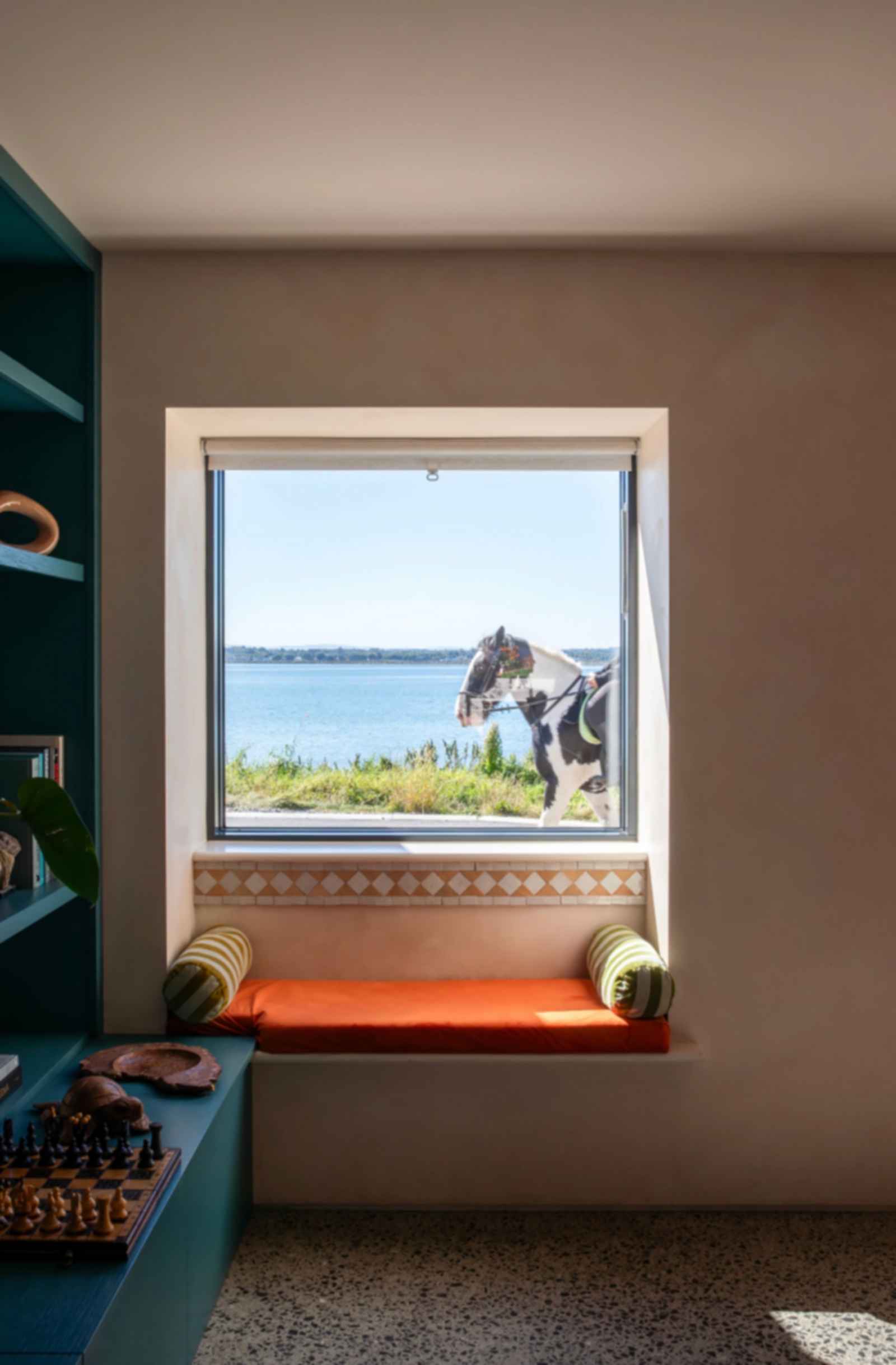 Coastal Cottage - Window Nook Coastal Cottage - Window Nook