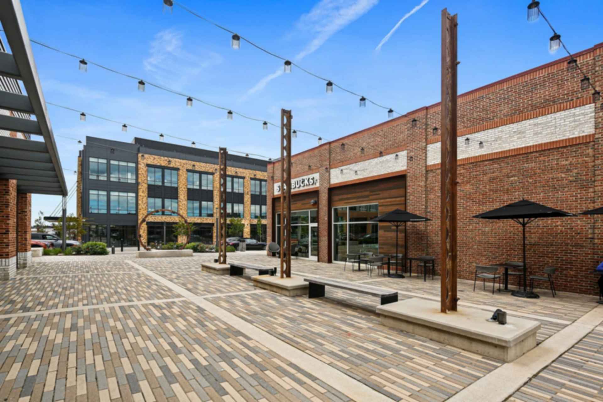 Yard 56 - Plaza