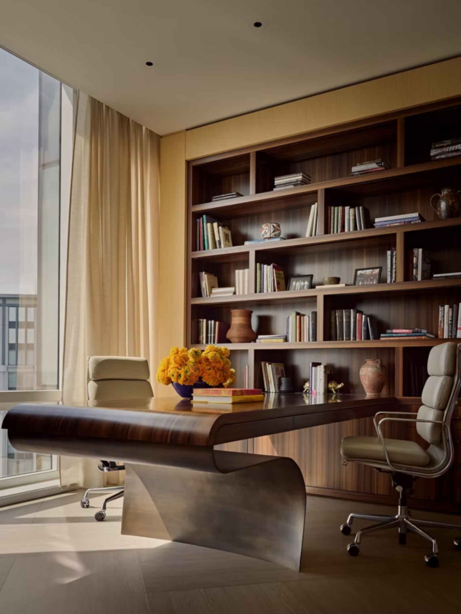 Four Seasons Penthouse - Home Office