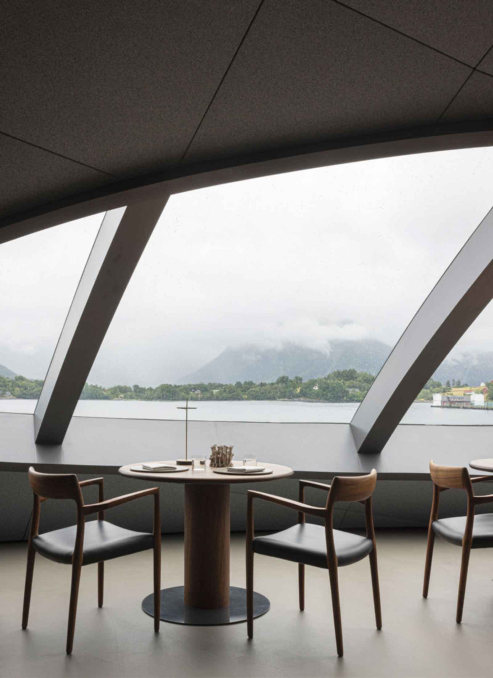Restaurant Iris - Windows
