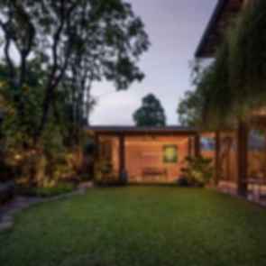 L&H Residence - Courtyard