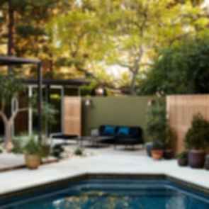 Ledgewood Drive - Outdoor Area
