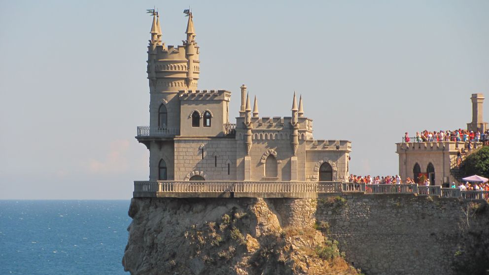 Swallow's Nest Castle Exterior