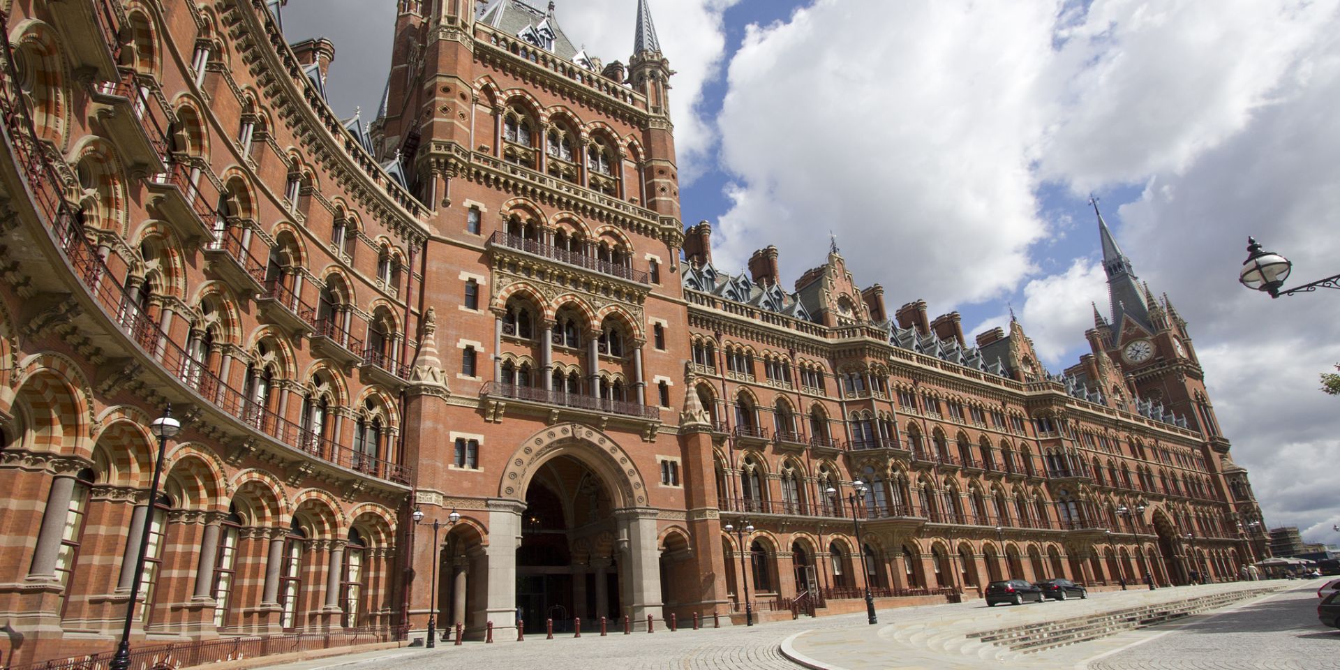 Stazione St. Pancras, Londra, king's cross, Harry Potter, platform 9 3/4, binario 9 e 3/4