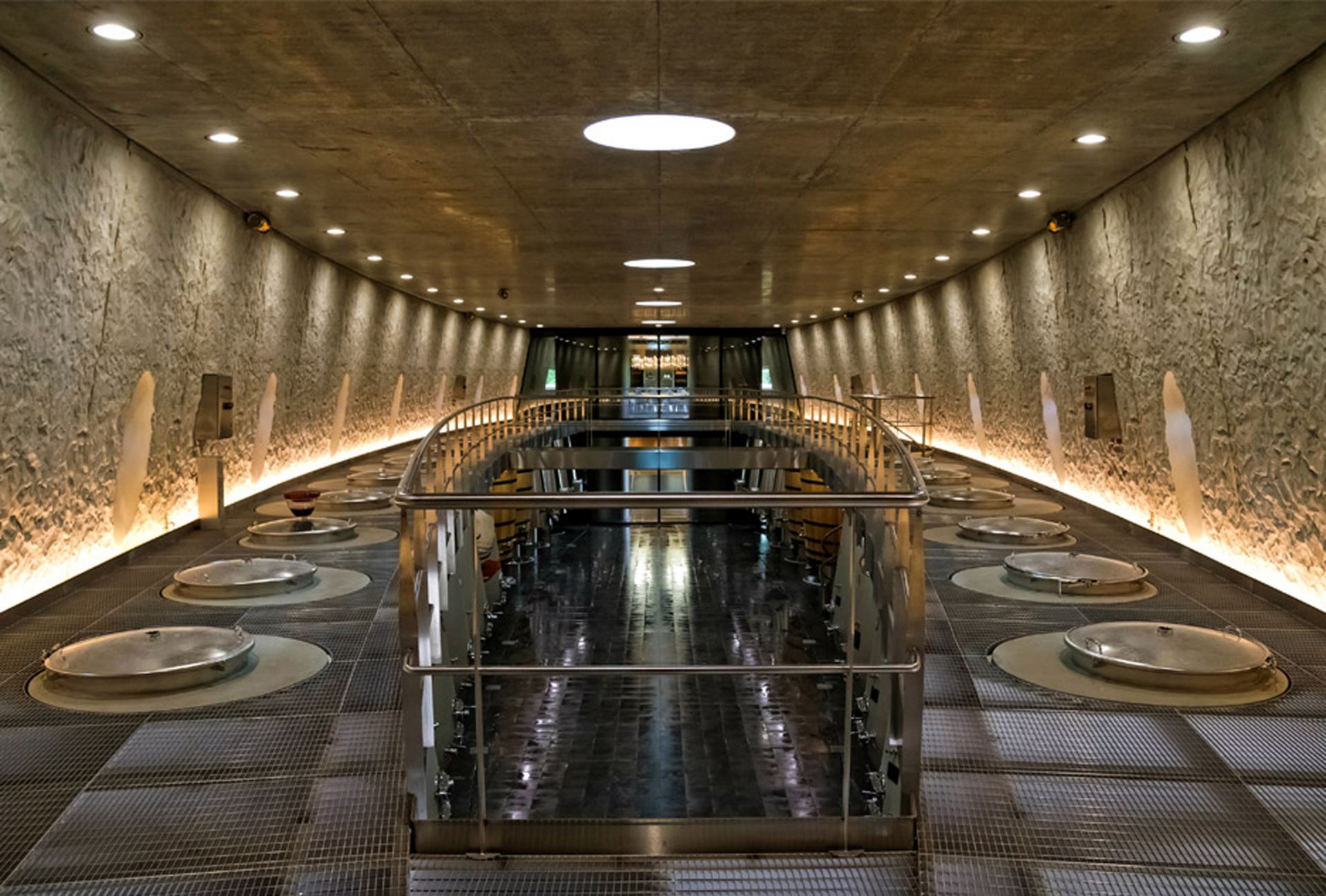 Chateau les Carmes Haut-Brion Winery - Exterior - modlar.com