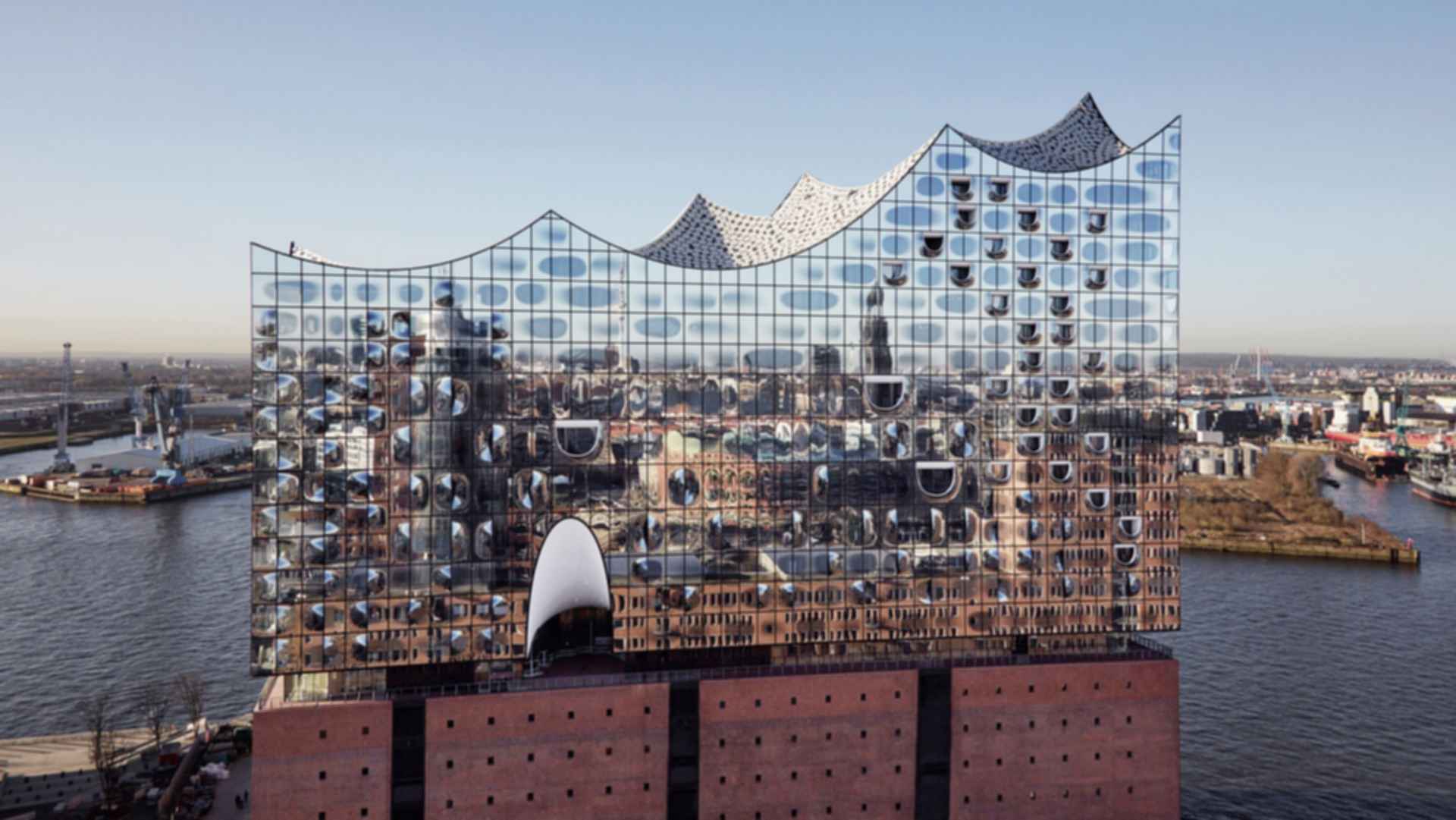 Elbphilharmonie Exterior Modlar