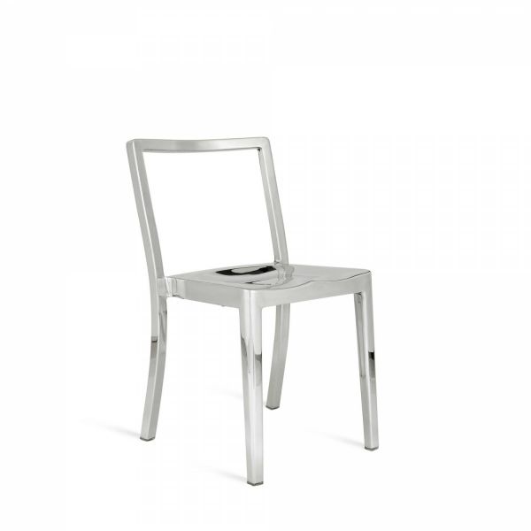 Icon Stacking Chair - modlar.com