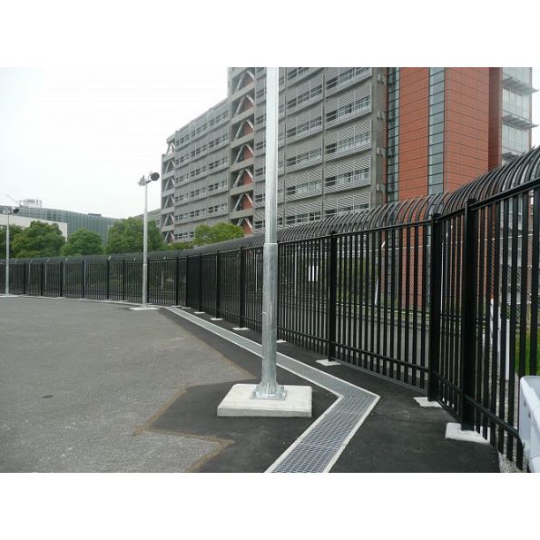 Impasse Ii High Security Steel Fence Modlar Com An impasse ii fence serves as a visual deterrent backed with heavy steel components that give a higher level of protection compared to the traditional chain link or architectural mesh fence alternatives. impasse ii high security steel fence